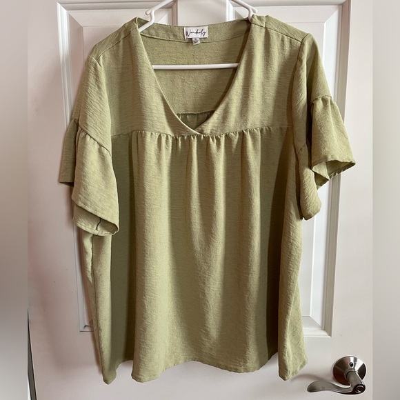 Wonderly Tops - Wonderly XL blouse